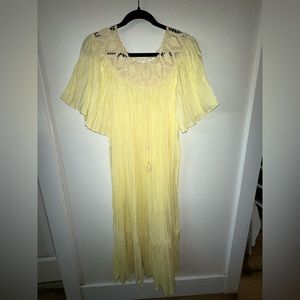 Buttery yellow pleated flowy crochet top dress